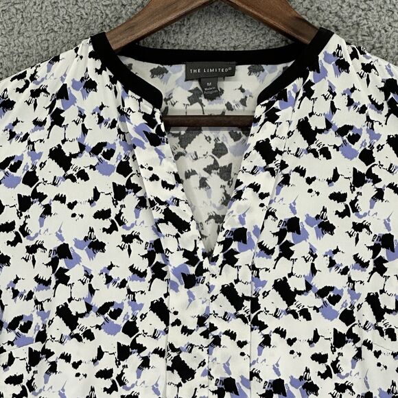 The Limited Blouse Top Women M White Blue Printed Fluttered Short Sleeves J26 - Picture 3 of 12